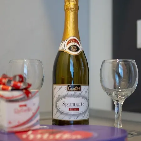 Slana Oaza Διαμέρισμα Τούζλα